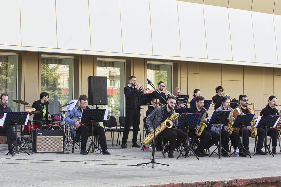 &Kcy;&ocy;&ncy;&tscy;&iecy;&rcy;&tcy; &laquo;&Pcy;&iecy;&scy;&ncy;&icy; &Vcy;&iecy;&lcy;&icy;&kcy;&ocy;&jcy; &Pcy;&ocy;&bcy;&iecy;&dcy;&ycy;&raquo;