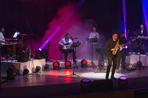 &Scy;&iecy;&kcy;&scy;&tcy;&iecy;&tcy; &Scy;&iecy;&rcy;&gcy;&iecy;&yacy; &Kcy;&rcy;&ocy;&lcy;&icy;&kcy;&acy; &lpar;&Scy;&iecy;&rcy;&dcy;&tscy;&iecy; &tcy;&icy;&shcy;&icy;&ncy;&ycy;&rpar;